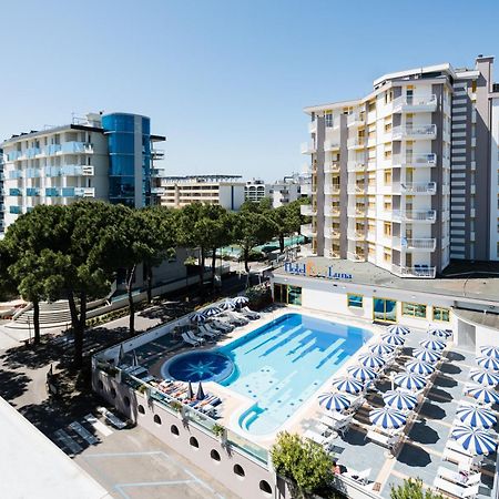 Hotel Luna Бибионе Екстериор снимка